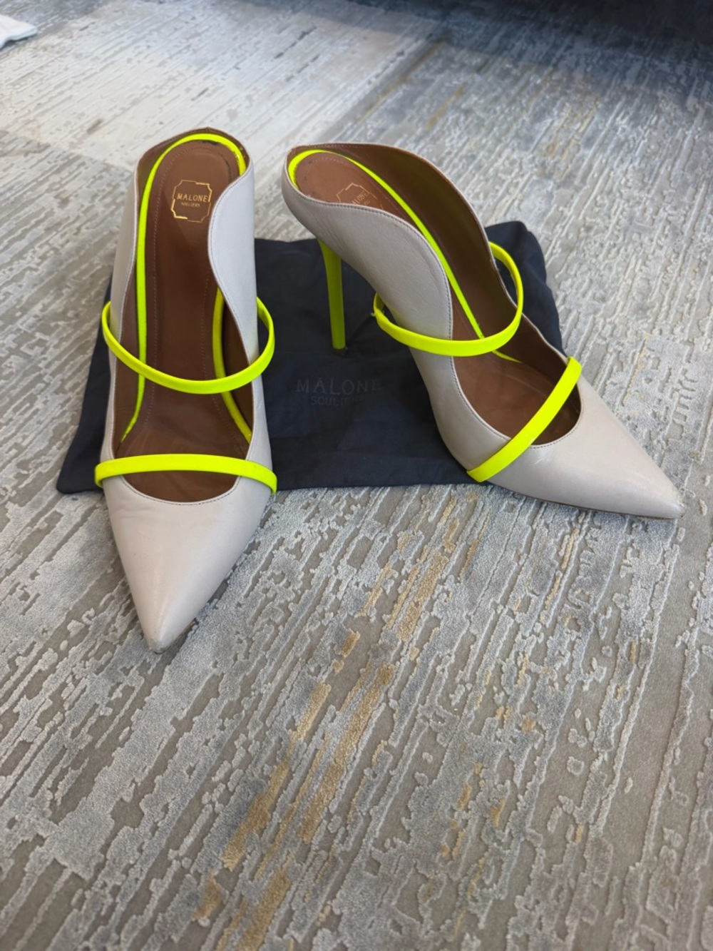 Malone Souliers Pumps